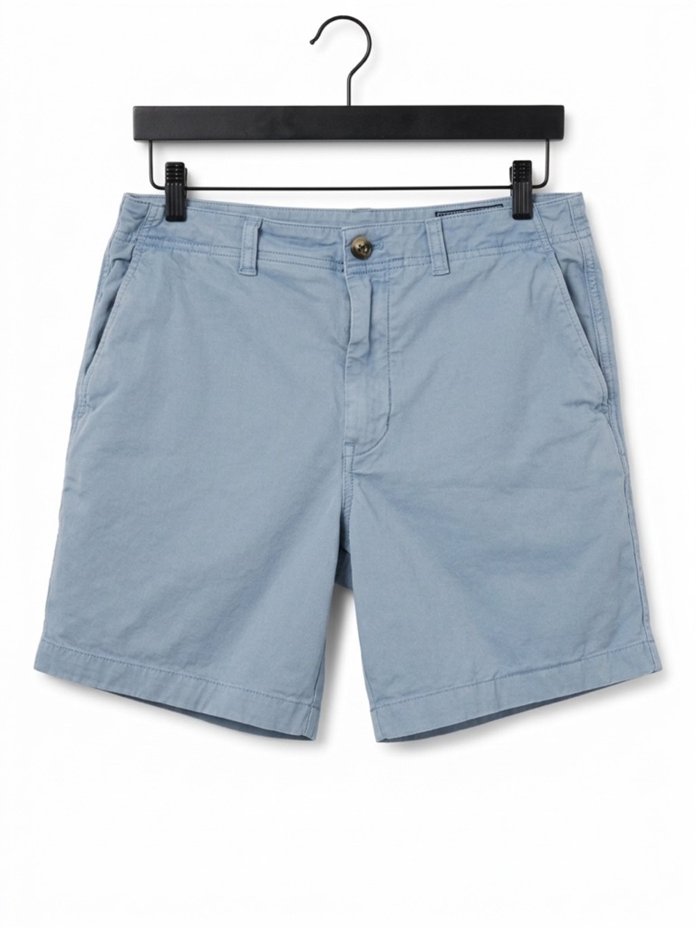 Vineyard Vines Men's Island Shorts in Light Blue. Size 31